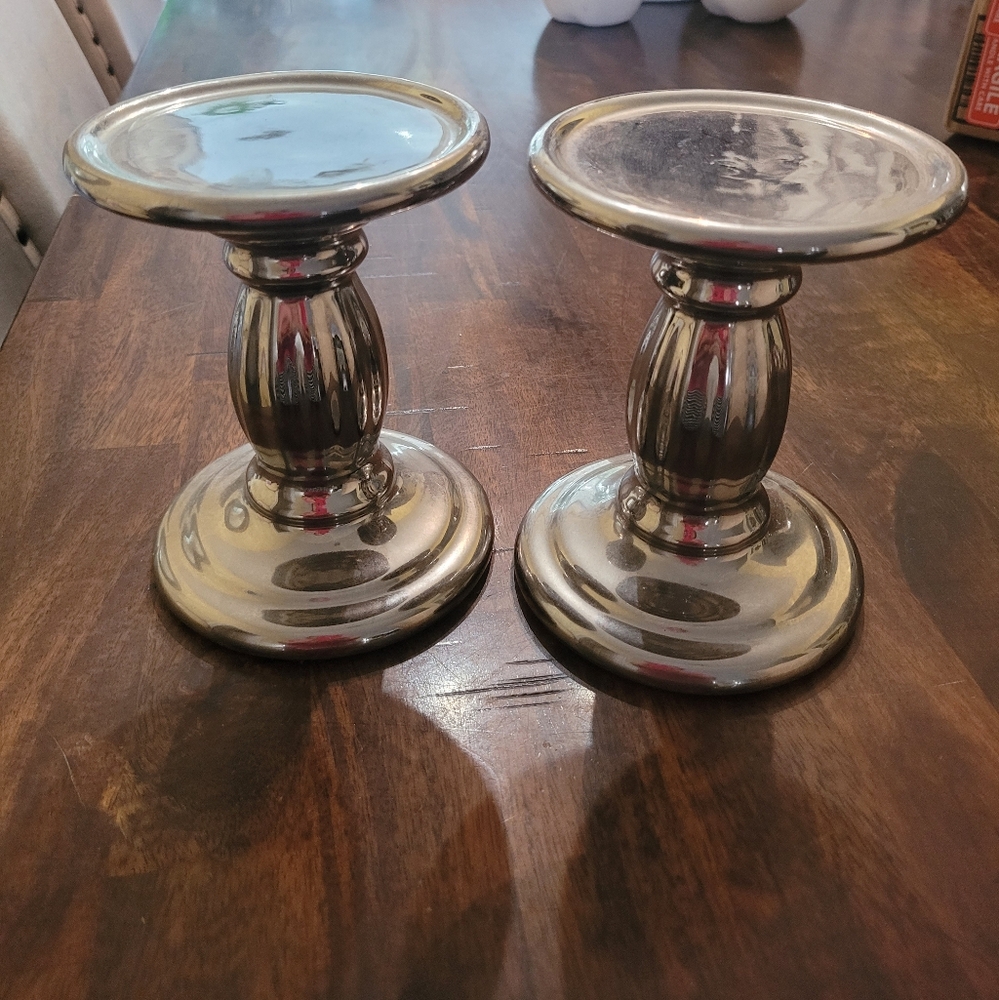 Elegant Silver Candle Holders Set Of 2! Height Its 6".